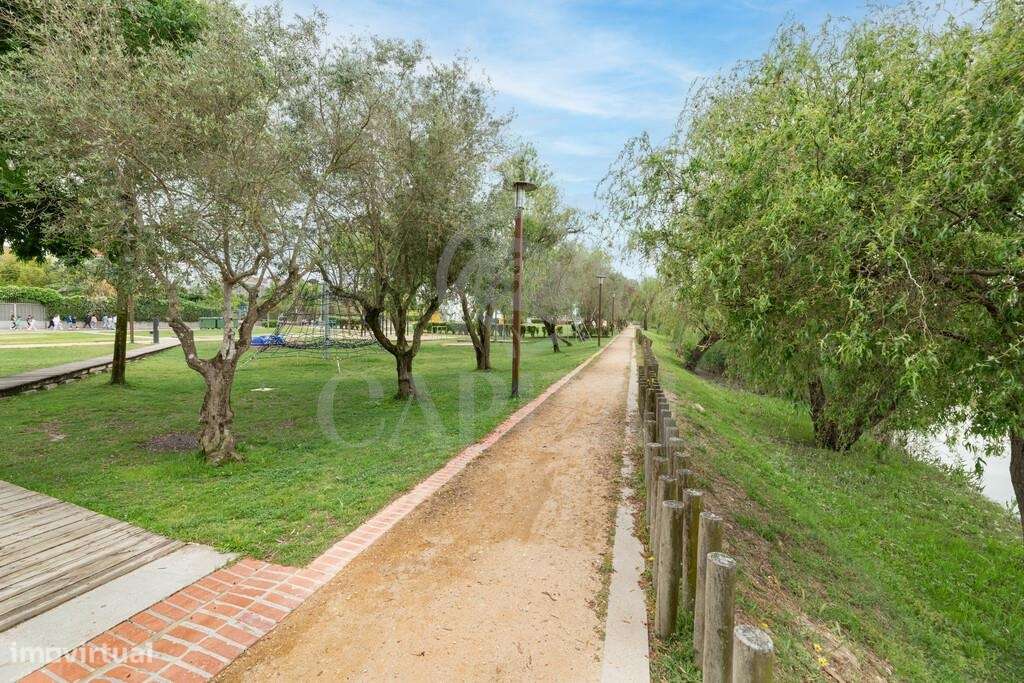 Apartamento T2 no centro de Samora Correia-24