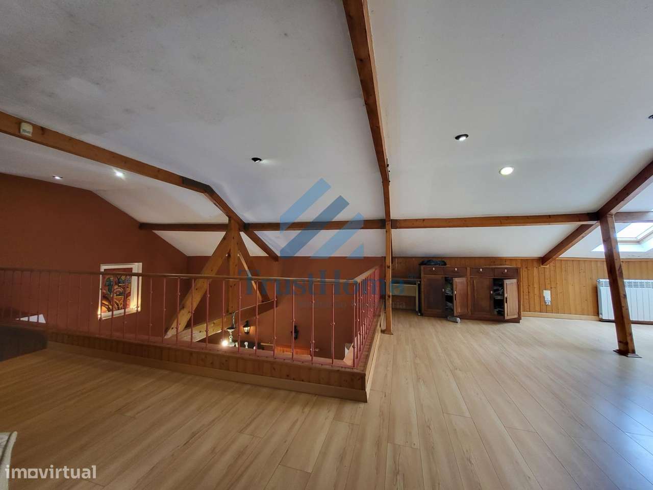 MoradiaV5 com jardim, piscina e ginásio no centro de Coruche-37