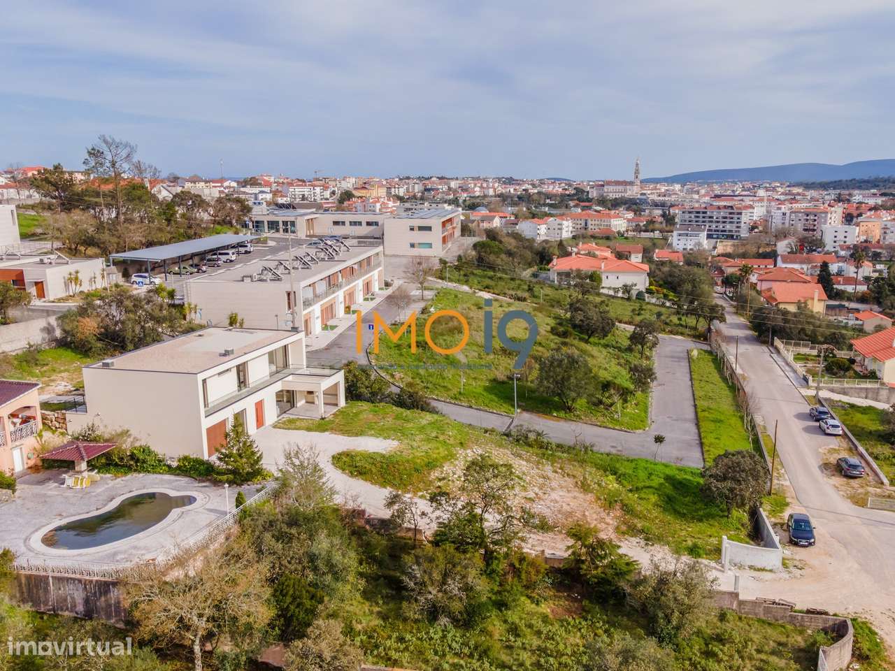 Moradia T4 com Vista Panorâmica em Fátima-53