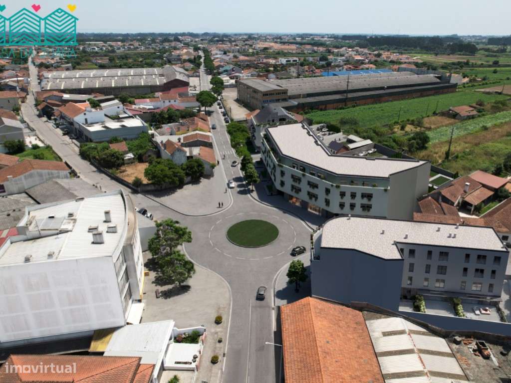 Apartamento T3 com 2 Lugares de Garagem em São Bernardo-7