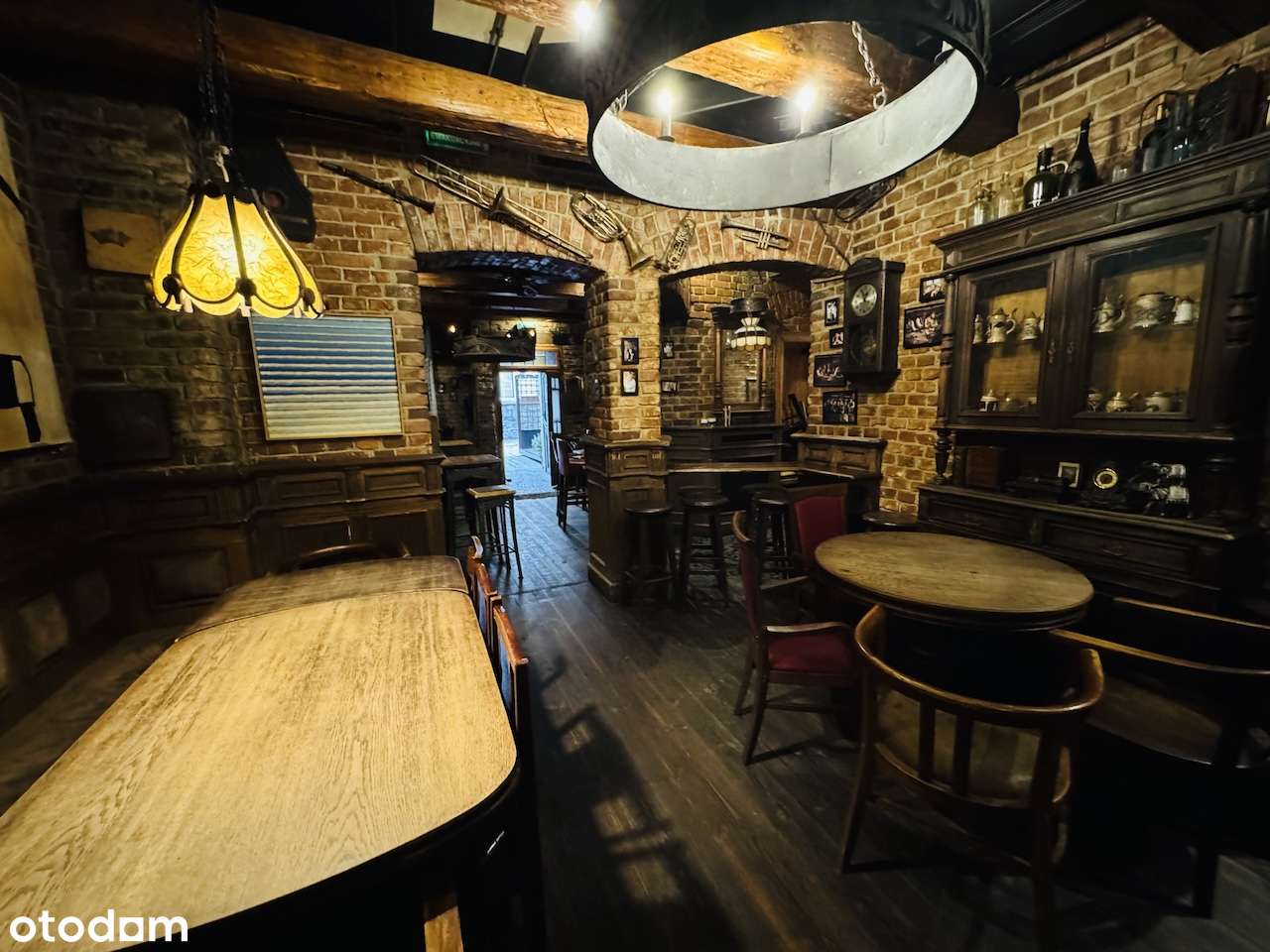 Funkcjonujący pub w centrum,ogródek piwny/lokal z najemcą-9