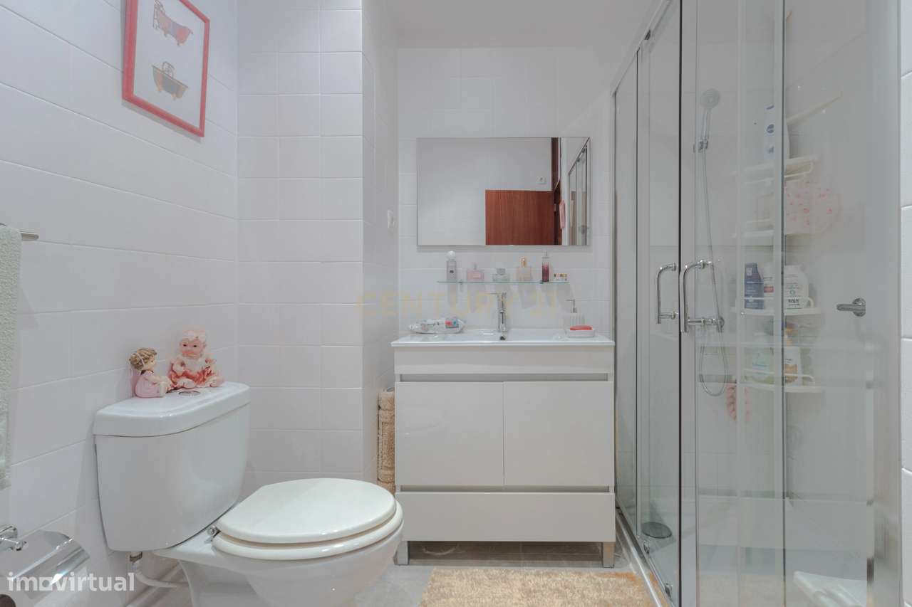 T2 com Vista Mar no 6.º Andar | Matosinhos Sul-11