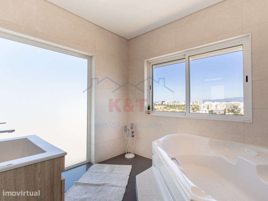 Penthouse de luxo na Praia da Rocha-38