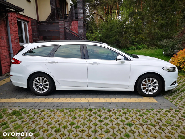 Ford Mondeo - 39