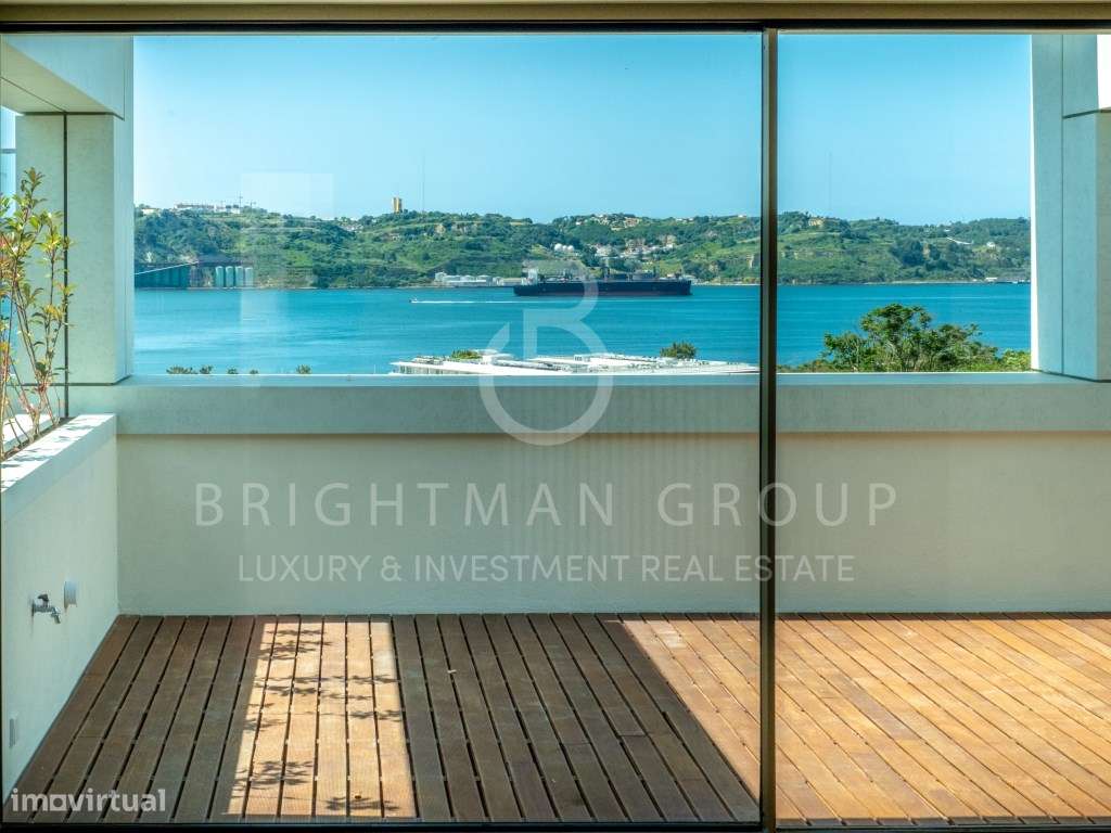 Moradia T4 com jardim e estacionamento em Alcântara, Lisboa - Grande imagem: 4/39