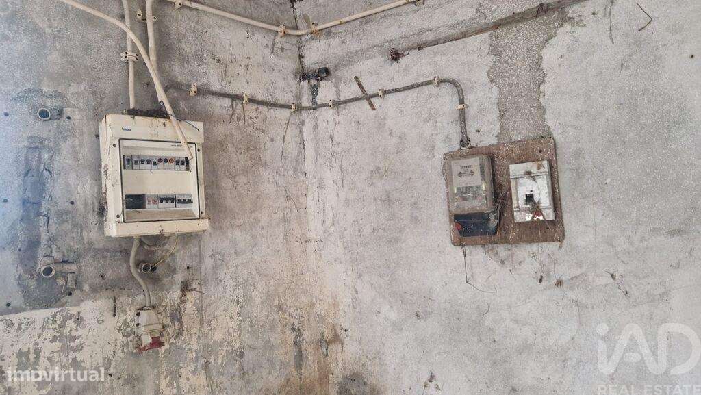 Casa / Villa em Golpilheira de 3294,00 m2 - Grande imagem: 4/27