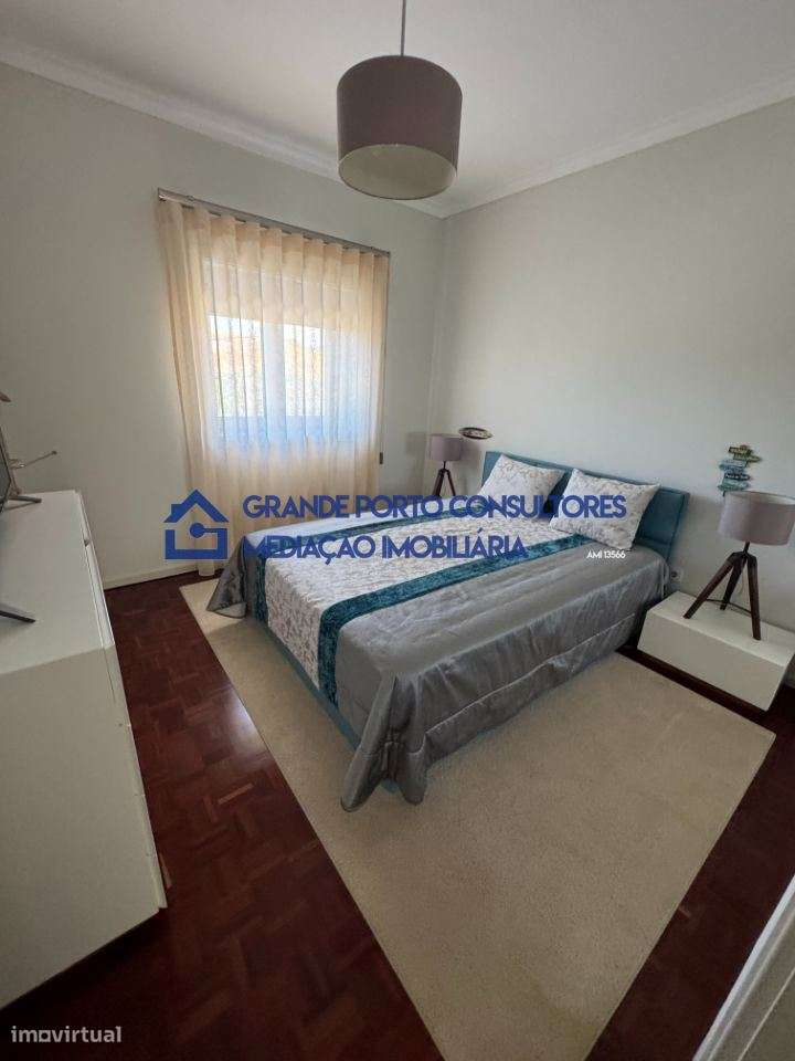 Moradia V4 c/piscina à praia da Memória-8