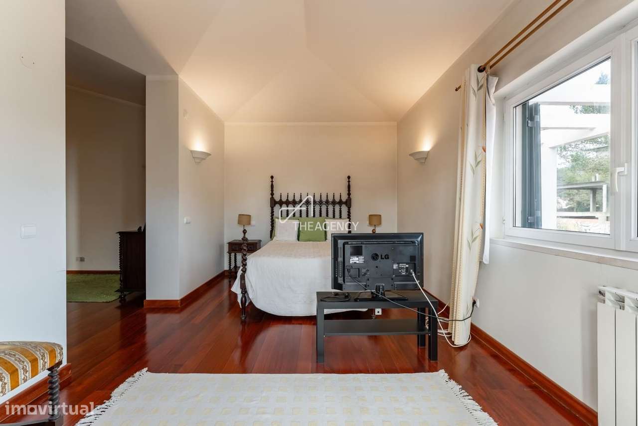 Villa de Luxo T6 com Piscina na Costa da Guia, Cascais-11