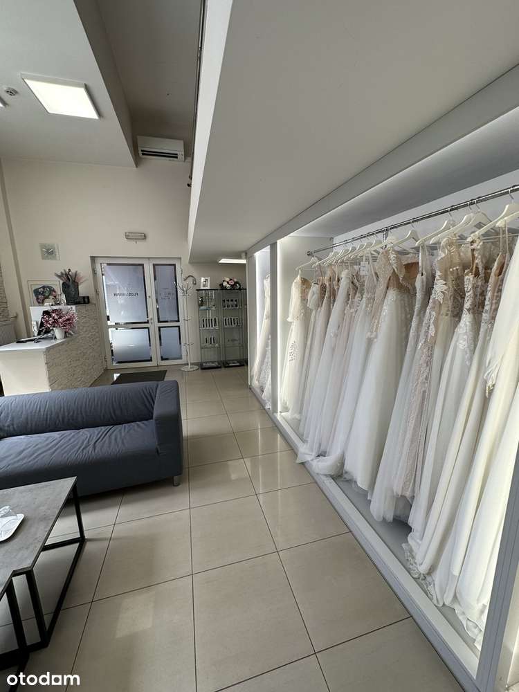 Lokal handlowo - usługowy przy ulicy Piłsudskiego-10