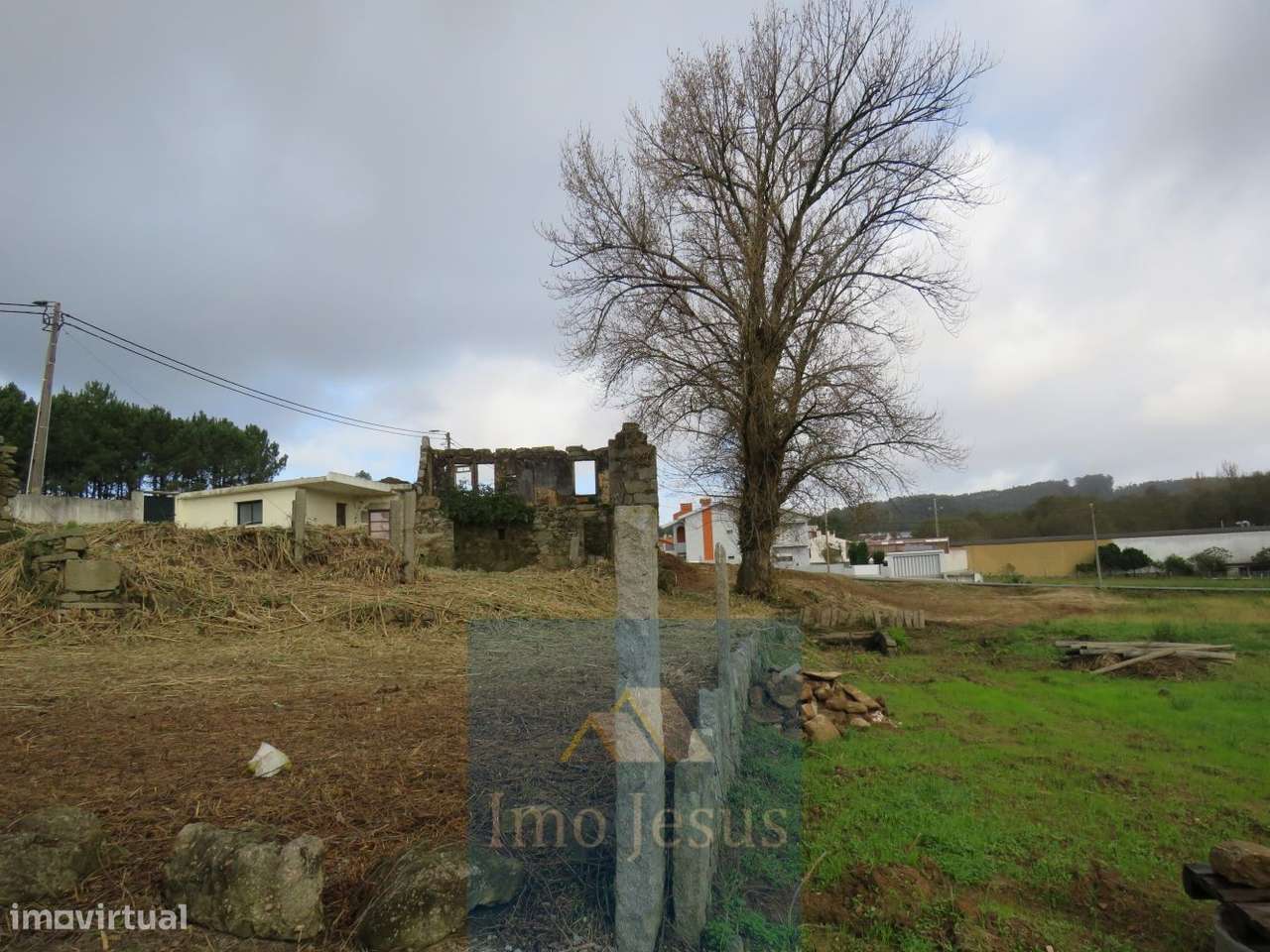 Terreno para construção com 2800 metros em Perosinho-17