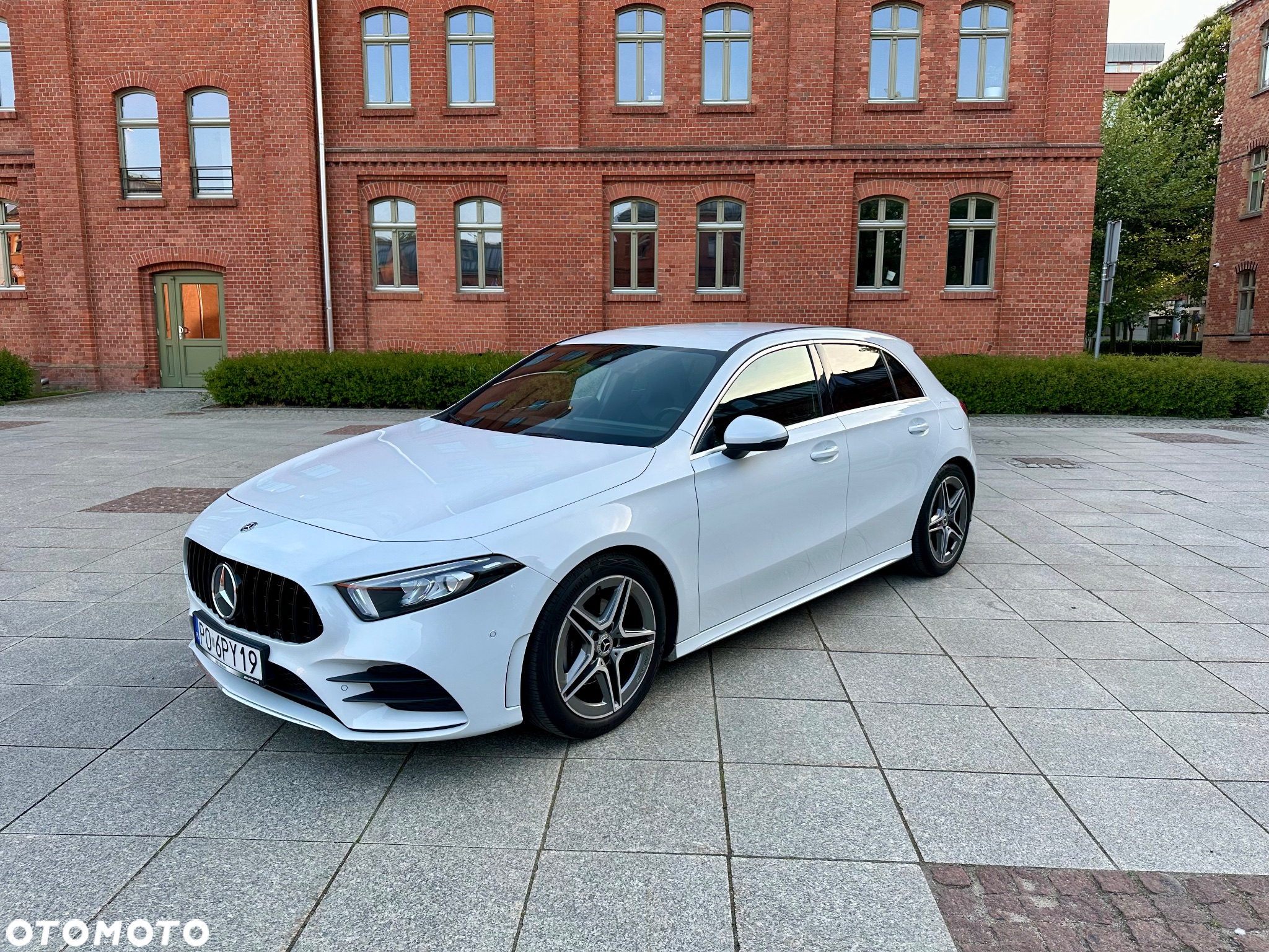 Mercedes-Benz Klasa A 200 AMG Line 7G-DCT - 16