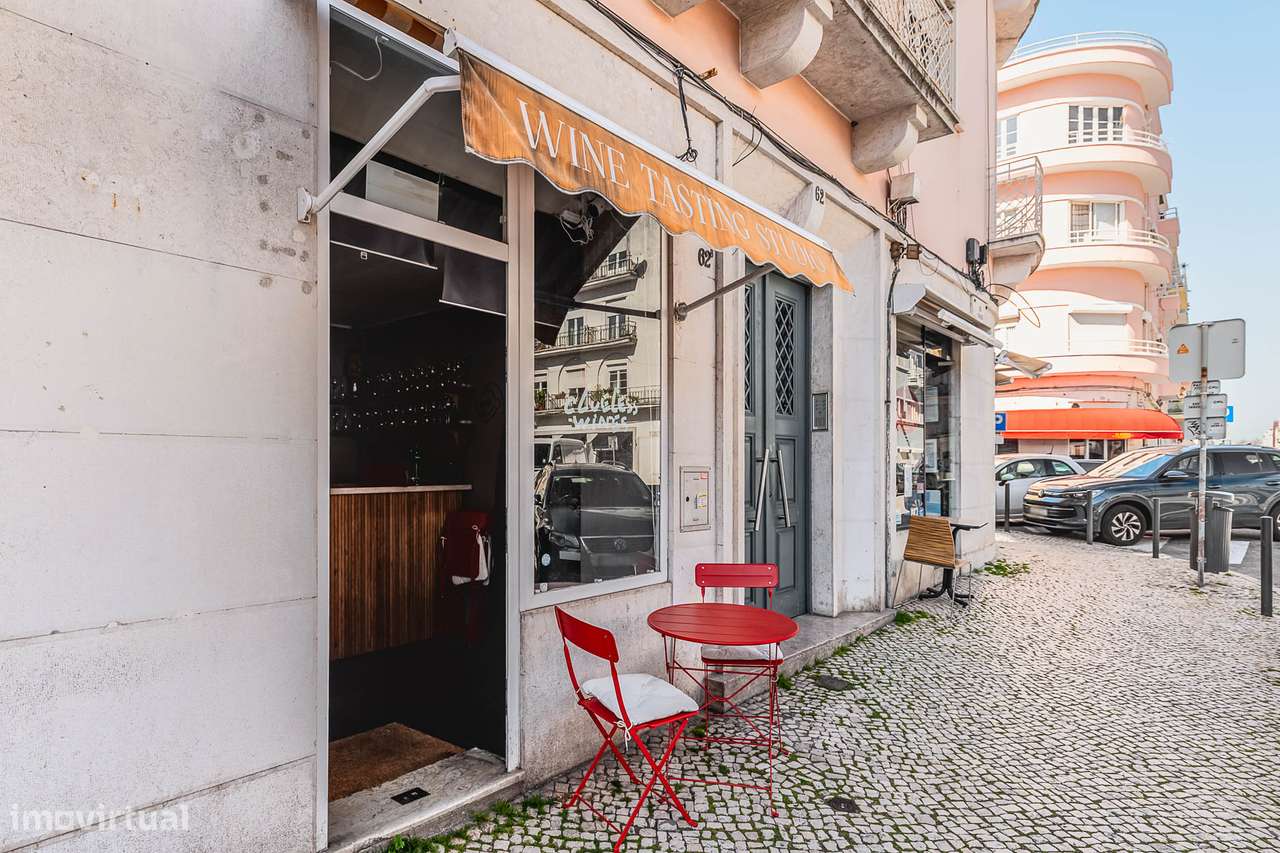 Garrafeira, mercearia para trespasse na Rua Tenente Ferreira Durão-4