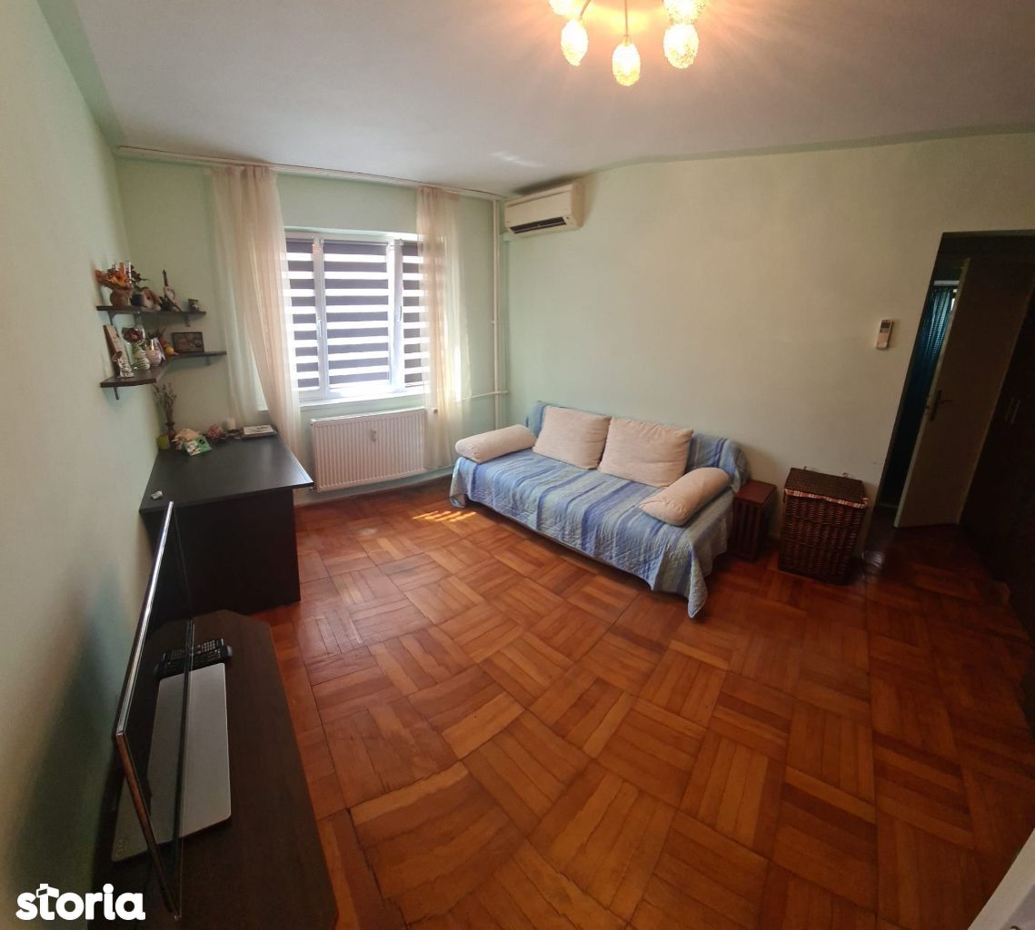 Apartament 2 camere de vanzare in zona Romanilor