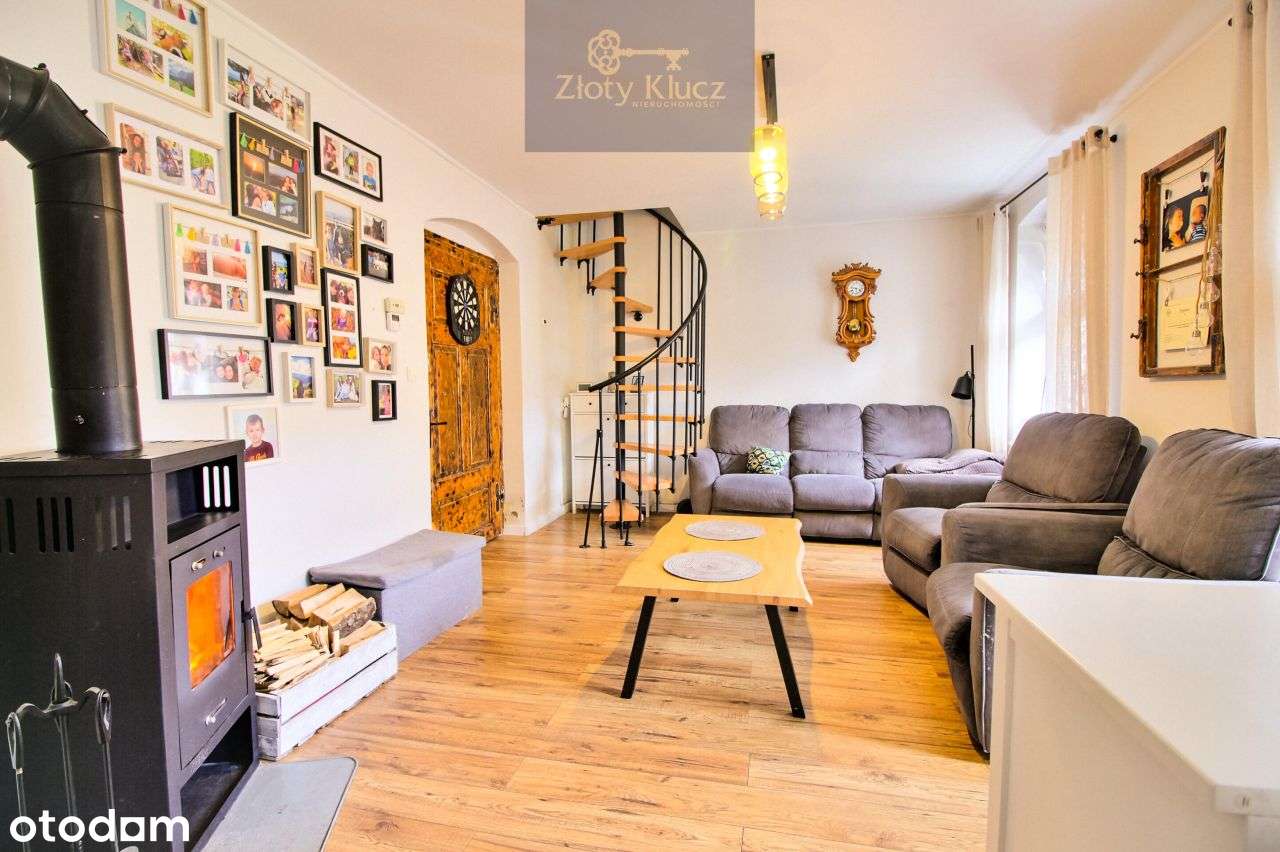 Mieszkanie dwupoziomowe z garażem i ogródkiem-1