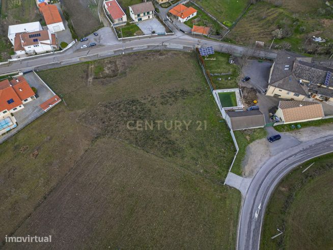 Oportunidade Única: Moradia em Bragança por 130.000€-5