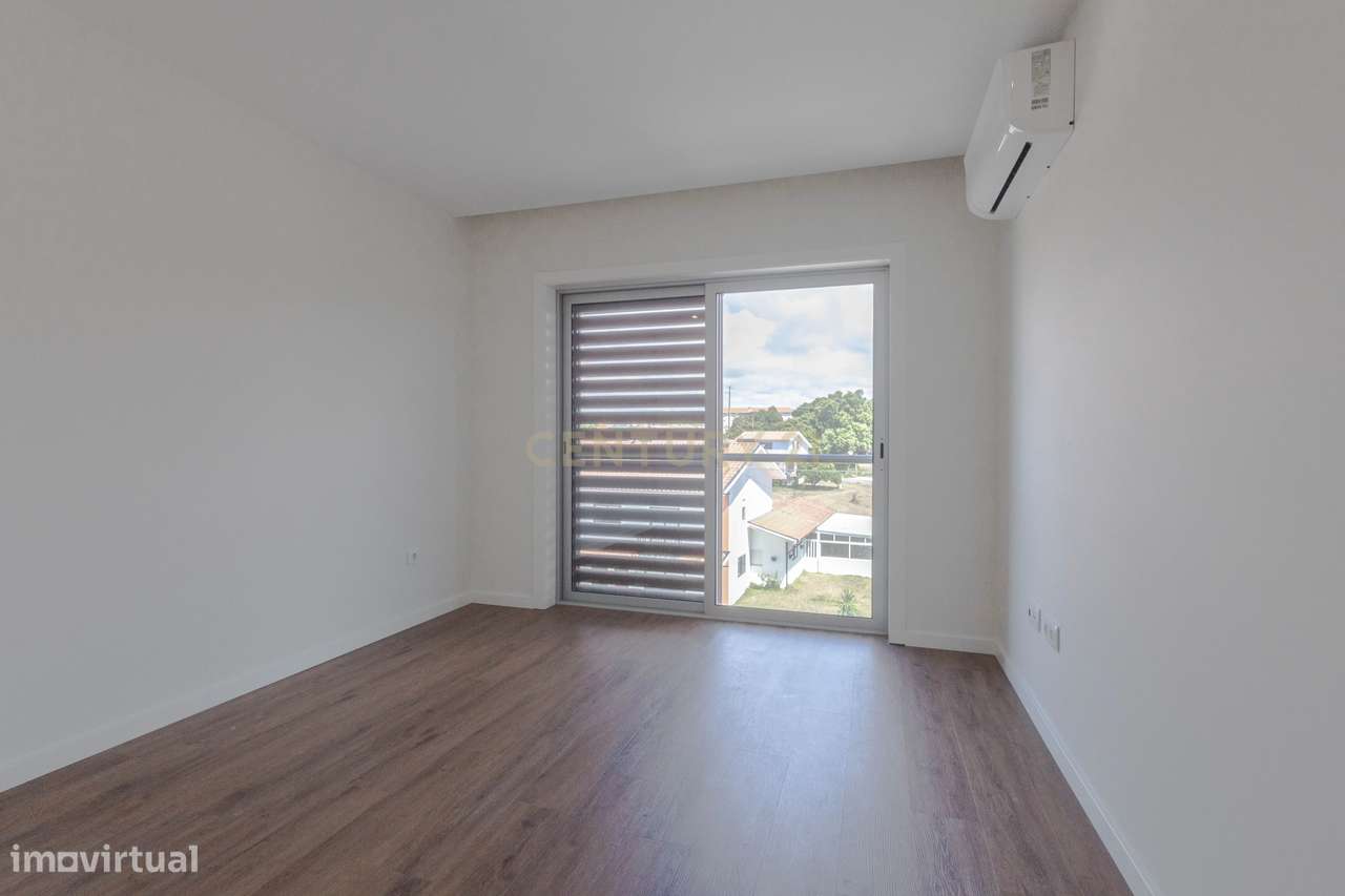 T4 Duplex com vista mar em Espinho-12