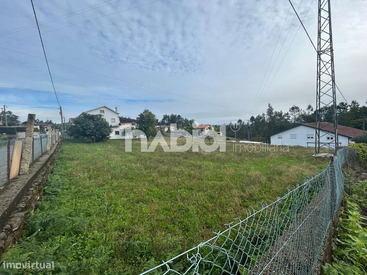 Terreno de construção para 4 Moradias-2