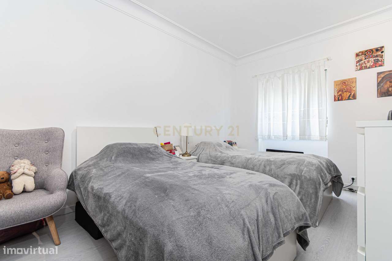 Apartamento T2 em São Domingos de Benfica-8
