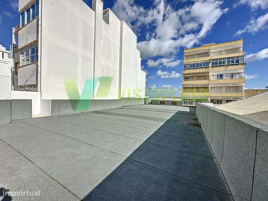 Moradia T4 Remodelada Centro de Portimão-12