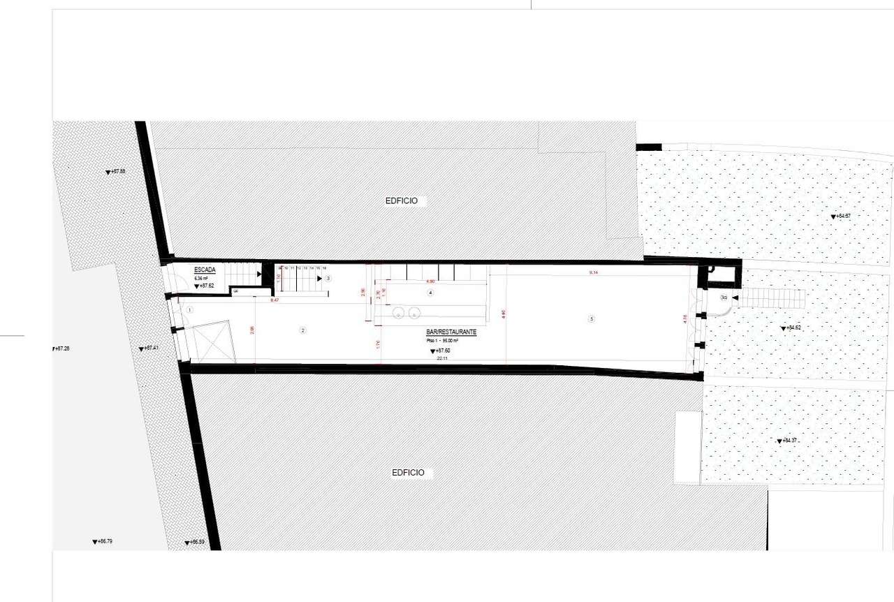 Prédio Devoluto de 3 Pisos na Rua do Almada – Baixa do Porto-2