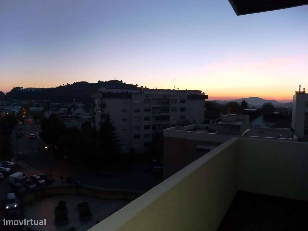 Apartamento renovado T3 c/ rendimento em São Vítor-18