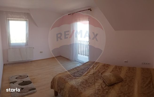 Casă / Vilă cu 5 camere de vânzare-11