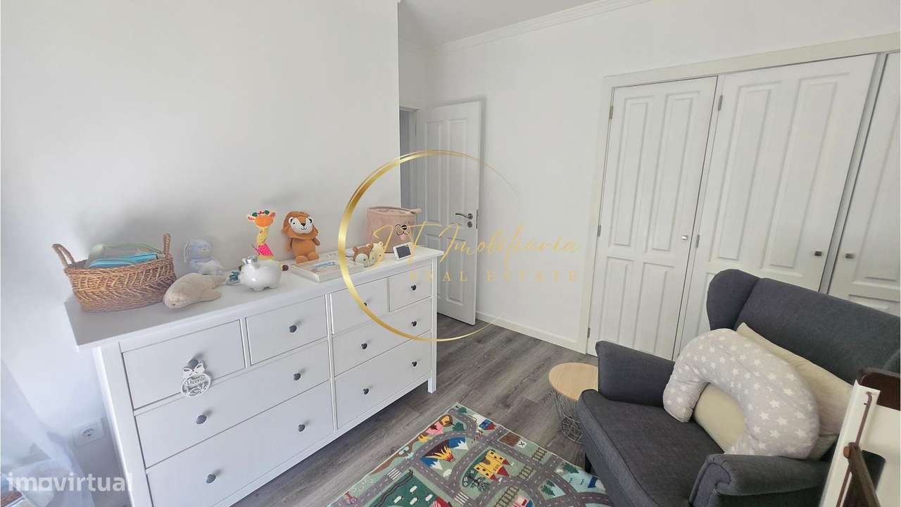 Apartamento T2 em Azurva com garagem-24
