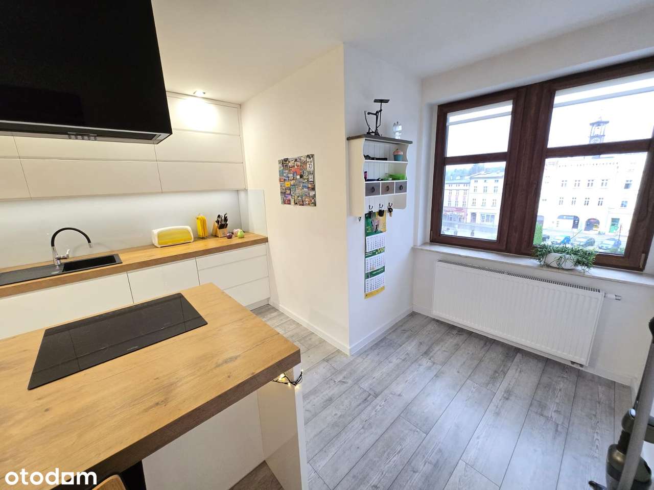 duże, wyjątkowe mieszkanie Rynek-15