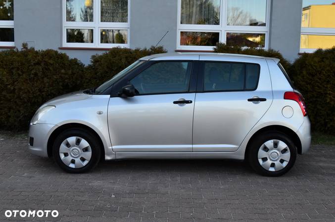 Suzuki Swift 1.3 Black and White - 4