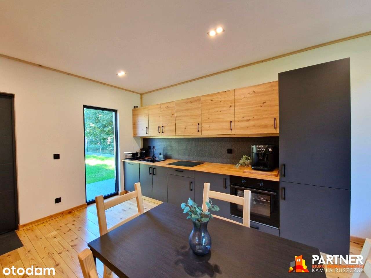 Łasko. Nowoczesny domek letniskowy.-12