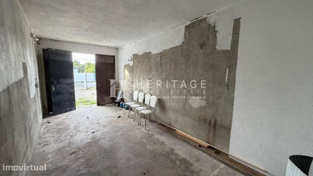 Moradia T2 a necessitar de obras e em fase de legalização-20