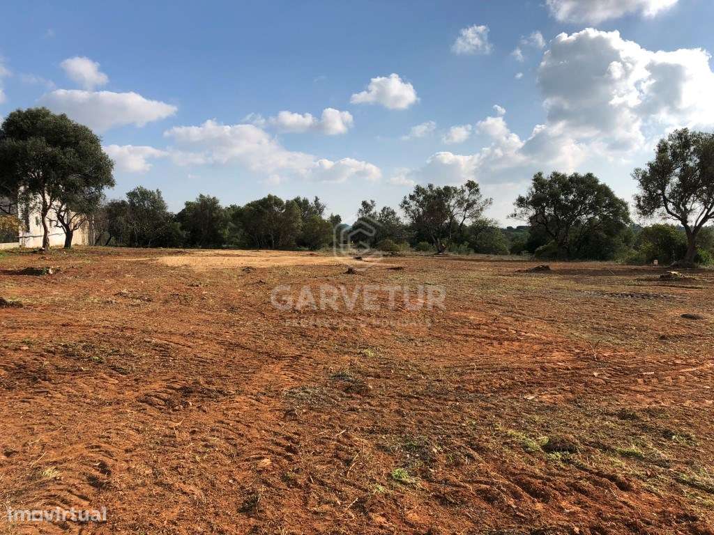 Terreno urbano a 5 minutos da Praia, Almancil, Algarve - Grande imagem: 5/14