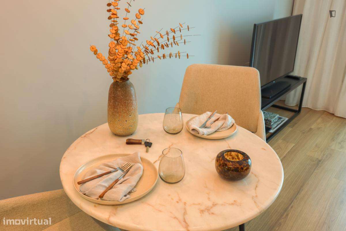 Estúdio - localizado em Ramalde Porto - Grande imagem: 5/23