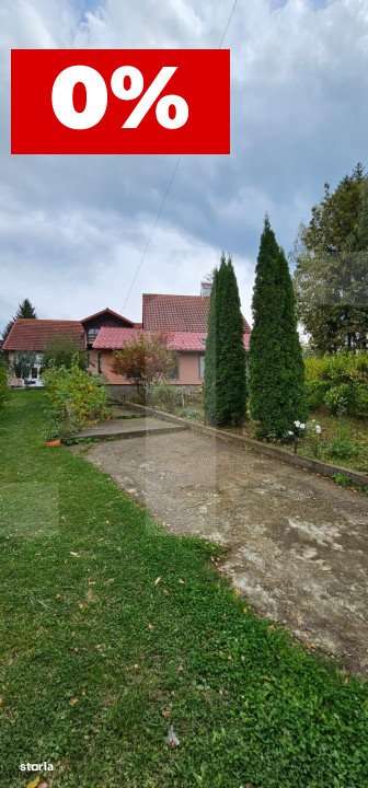 Casa de vanzare, cu 6 camere, 160 mp, zona Barcani - Imagine principală: 1/12