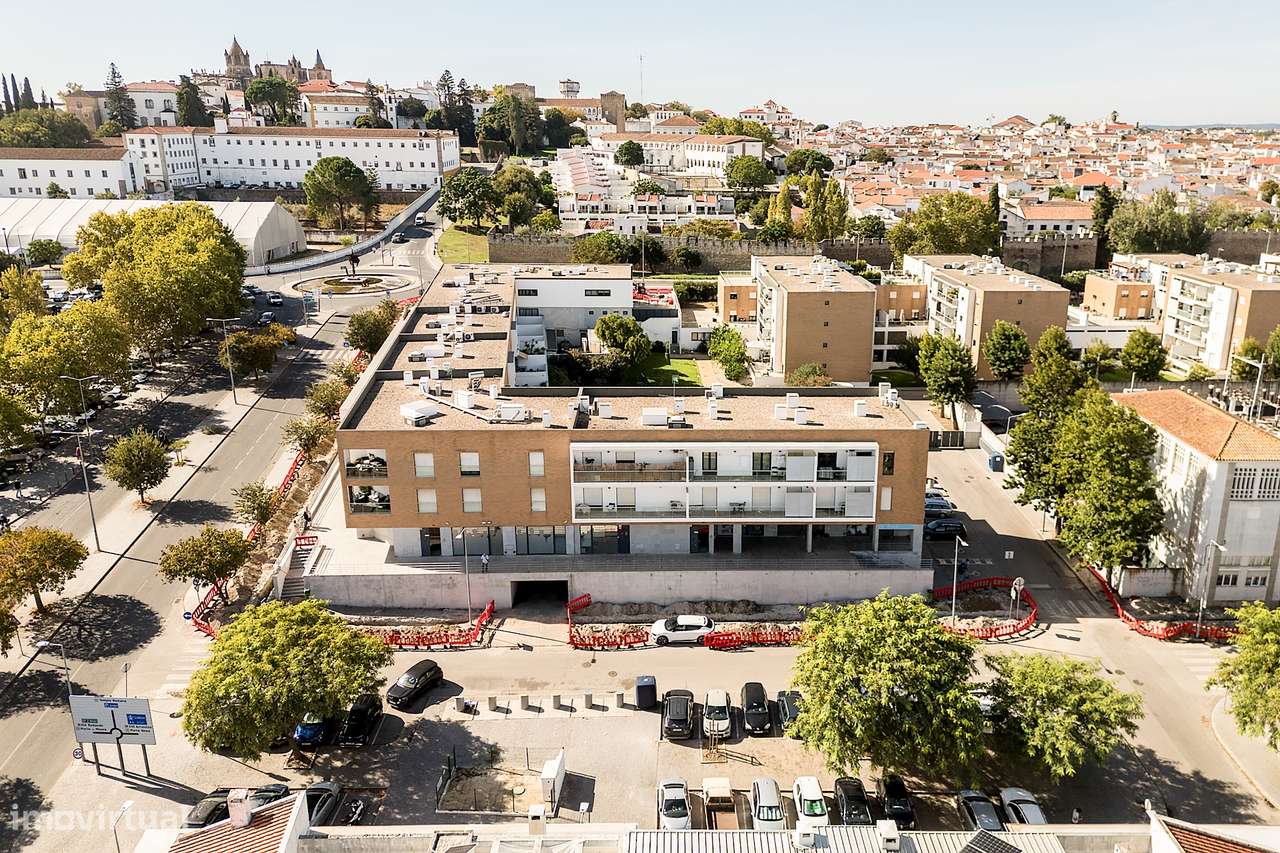 Espaço Comercial c/ 98 m² | Nova Eborae, Bacelo, Évora-20