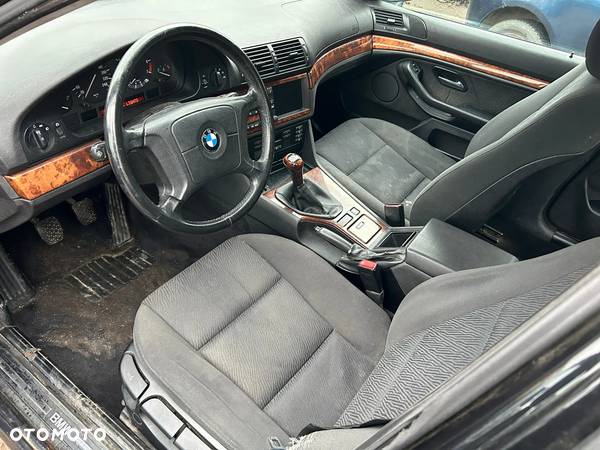 BMW Seria 5 520i - 13