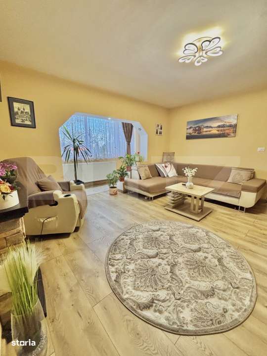 Apartament 3 camere, 70 mp, Calea Buziasului - Imagine principală: 2/9