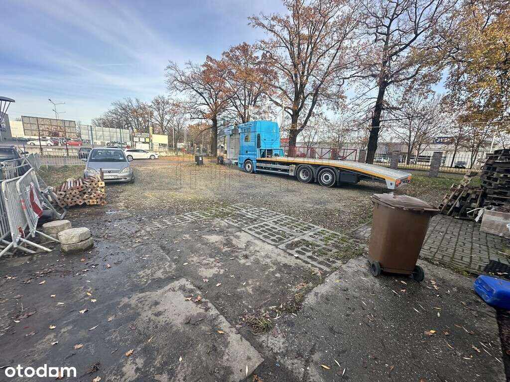 Plac w centrum miasta pod autohandel lub inne - Pełny obrazek: 4/5