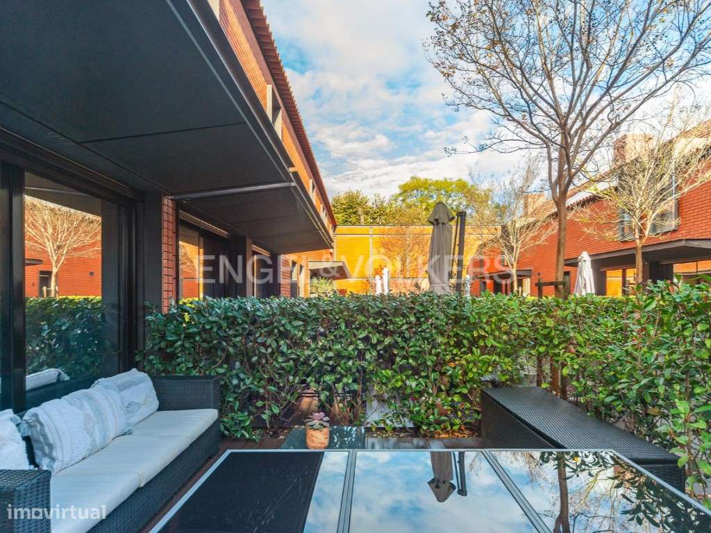 Moradia T4 em prestigiado condominio privado - Grande imagem: 4/27