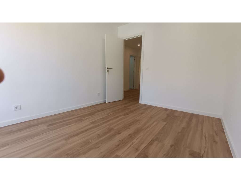 Apartamento T3 REMODELADO | Centro do Cacém-19
