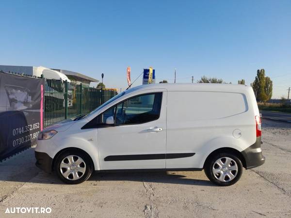 Ford Transit Courier - 2