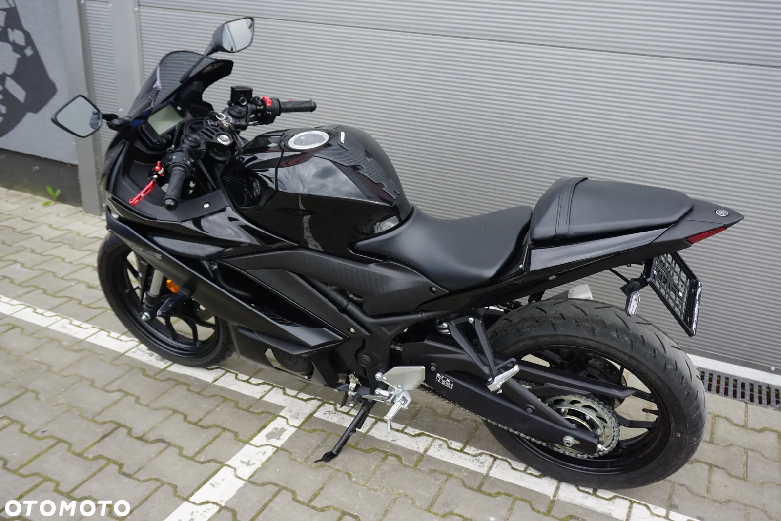 Yamaha R3 - 23