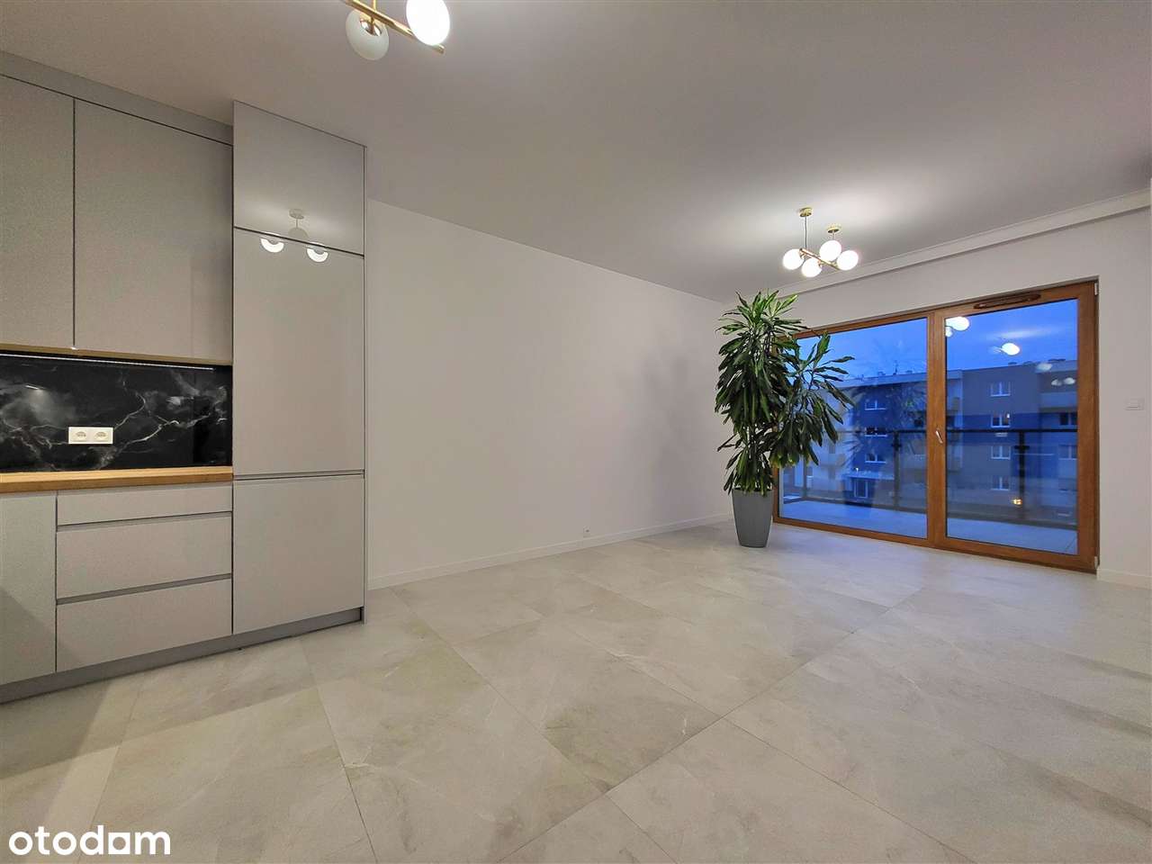 Mieszkanie w dzielnicy Parkitka.-2