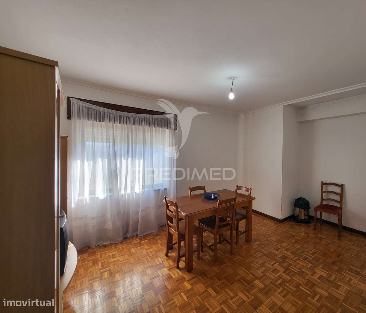 Apartamento T2 no centro de Macedo de Cavaleiros - Grande imagem: 5/9