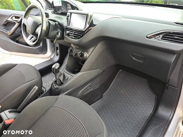 Peugeot 208 1.2 PureTech Active - 31