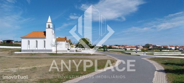 Terreno em Aldeia Típica Alentejana.