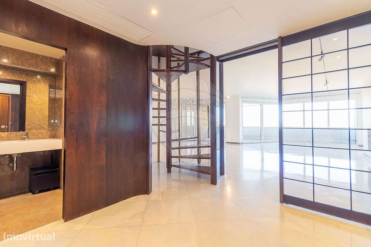 Apartamento T4 para arrendamento - Grande imagem: 4/34