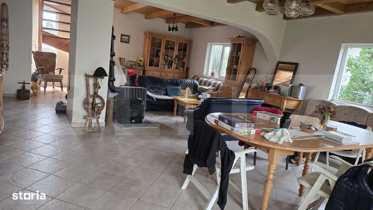 Casa 5 camere , 300 mp;  Teren - 2000 mp . Viile Satu Mare - Imagine principală: 2/19