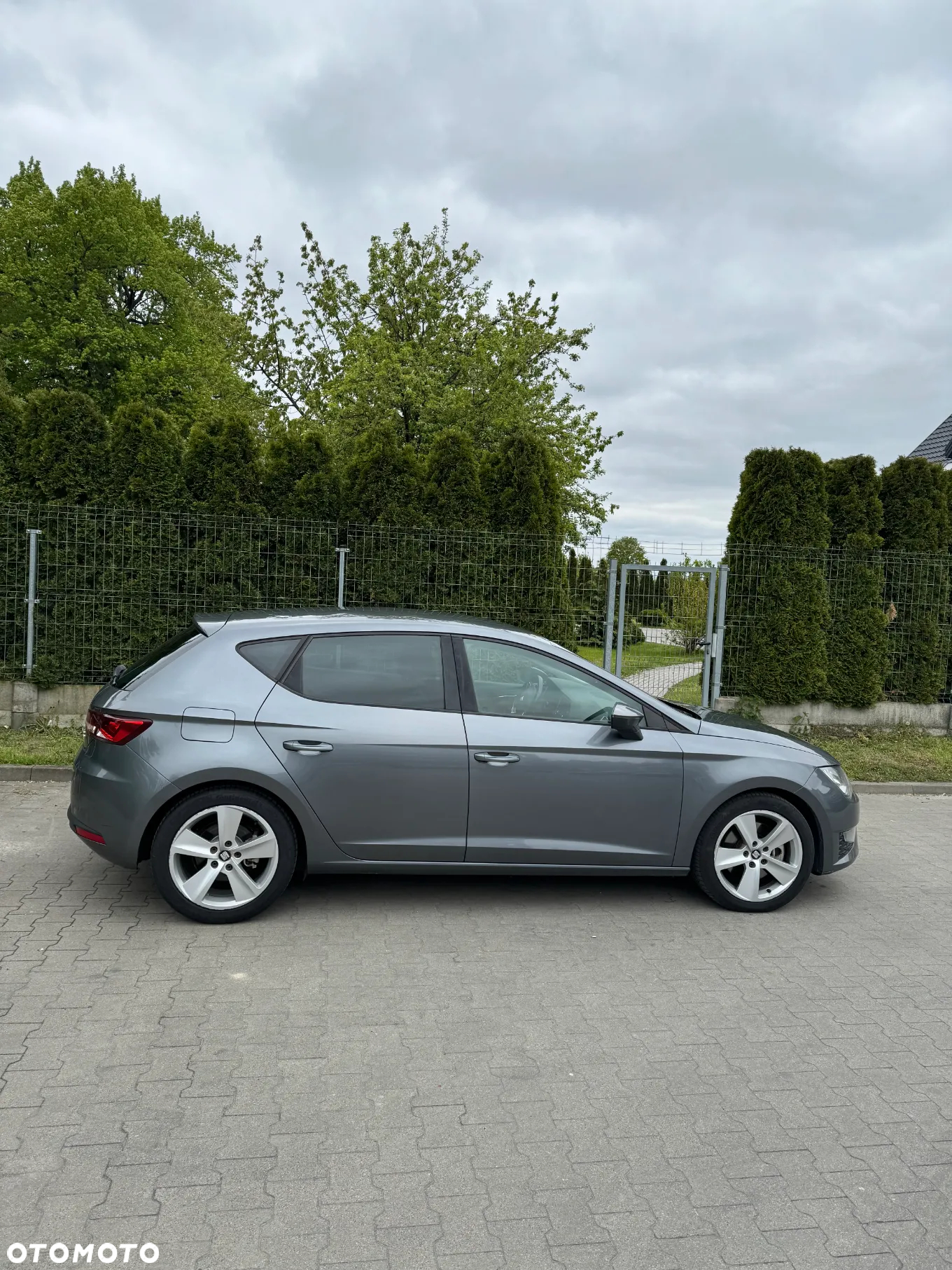 Seat Leon ST 1.8 TSI Start&Stop DSG FR - 2