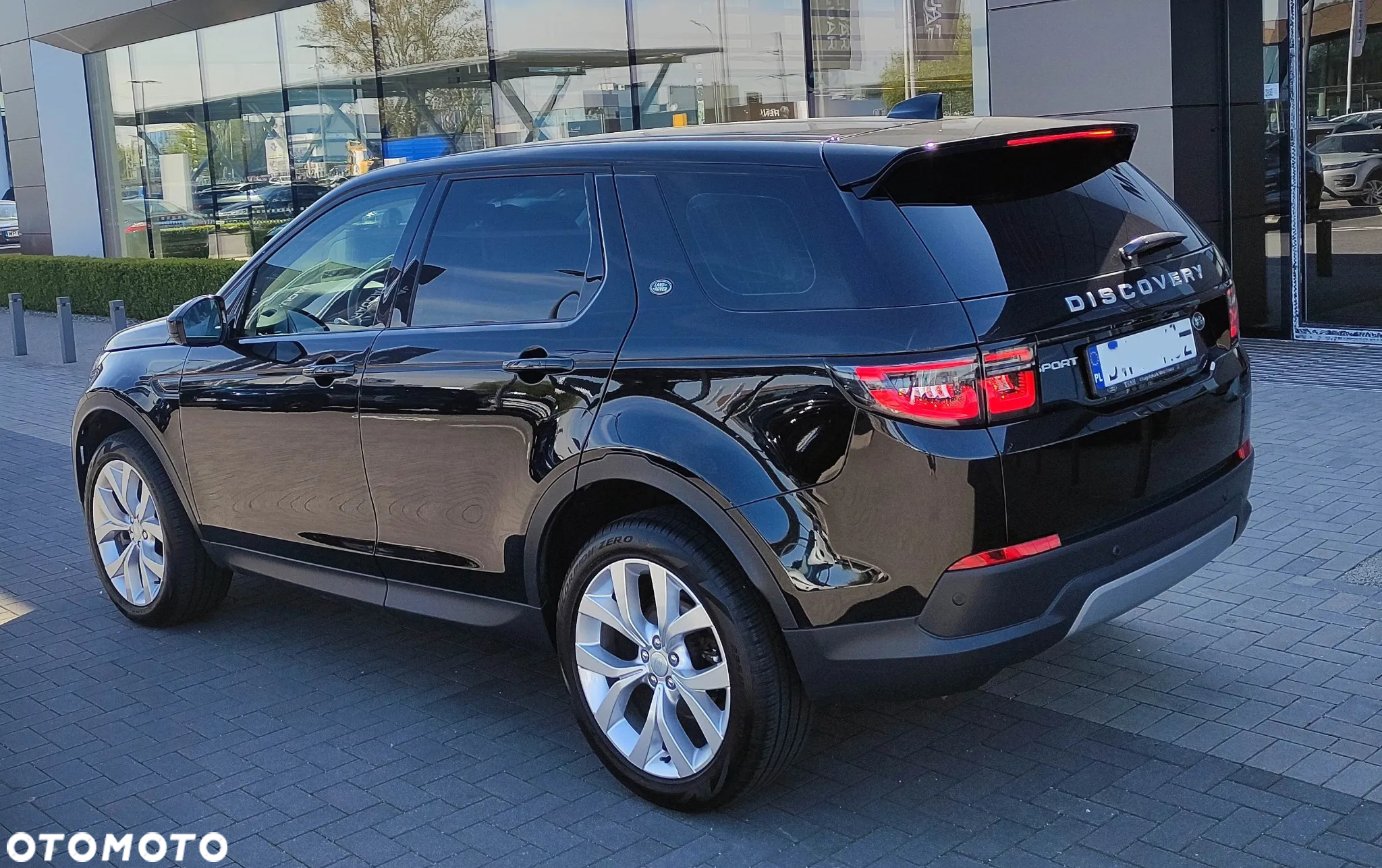 Land Rover Discovery Sport 2.0 D200 mHEV SE - 6